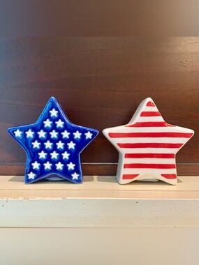 Star Ceramic Salt & Pepper Shakers Americana Patriotic Stars & Stripes